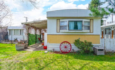 Single Wide Mobile Home Exterior & Interior Makeover Ideas That Will Inspire Your Next Remodel
