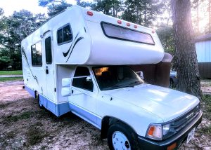 Stunning 1991 Toyota Winnebago RV Motorhome Interior: Inspiring Remodel Ideas