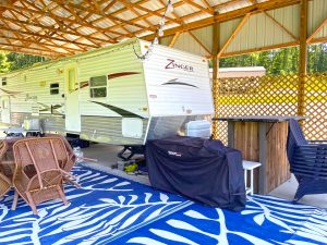 This 2008 Zinger Travel Trailer Remodel Feels Just Like a Real Home
