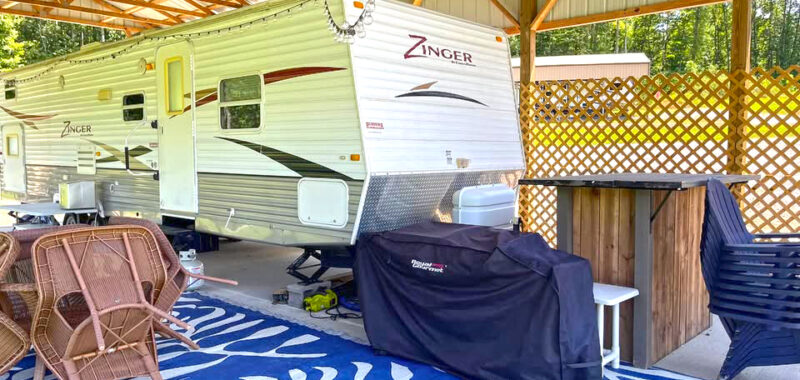 This 2008 Zinger Travel Trailer Remodel Feels Just Like a Real Home
