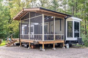 Travel-Trailer-Remodel-Exterior Screened-Porch